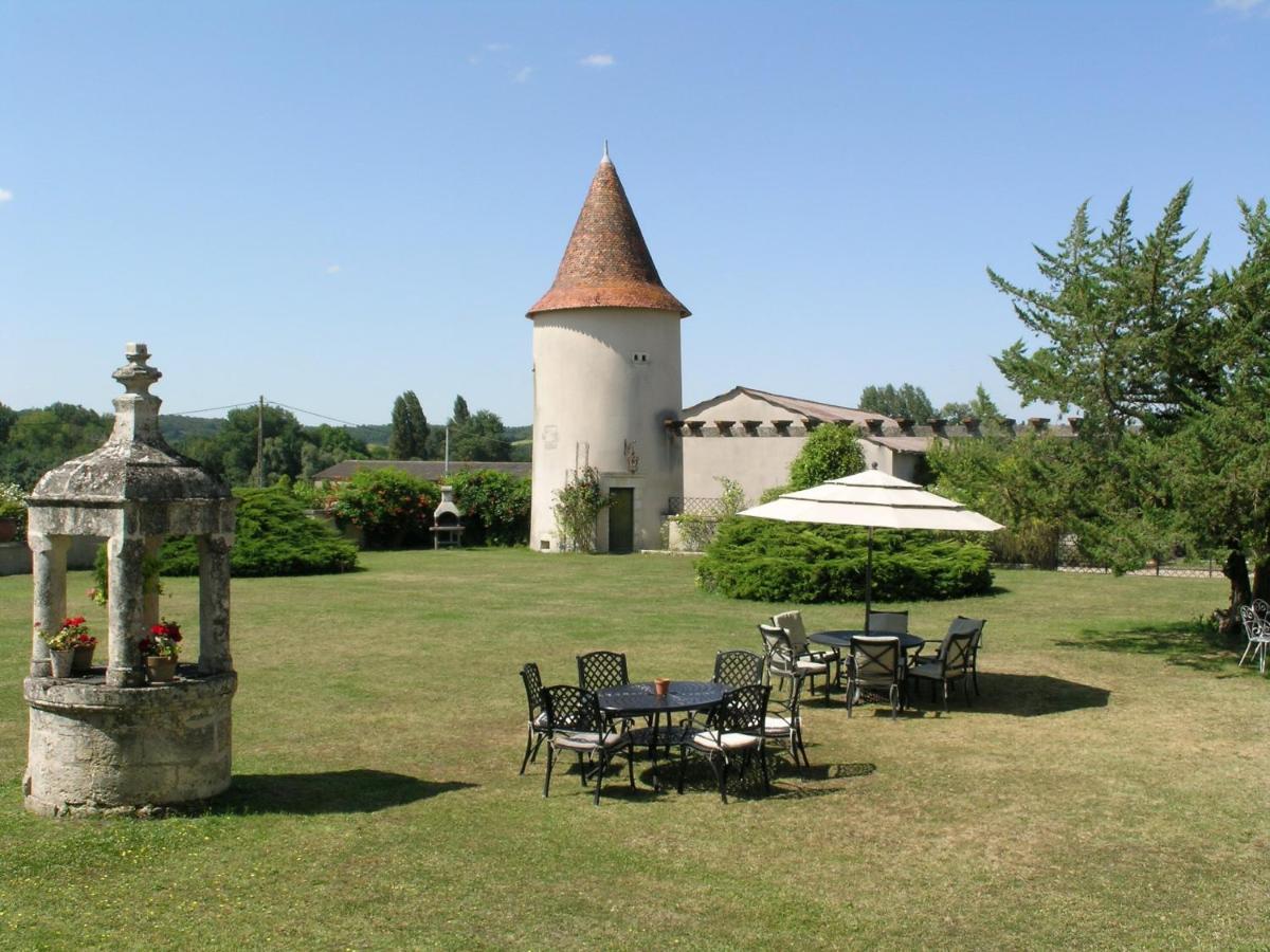 Chateau Du Bourbet Cherval Exterior foto